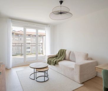 T3 NEUF AVEC GRANDE TERRASSE – 64,10 M² – 5ᵉ ÉTAGE – CLIMATISATION - Photo 2