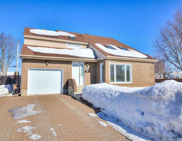 À louer / Maison à étages - Photo 1