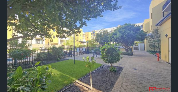 Close to work - Photo 1