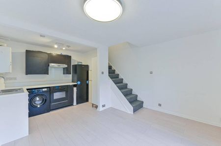 1 bedroom end of terrace house to rent - Photo 2