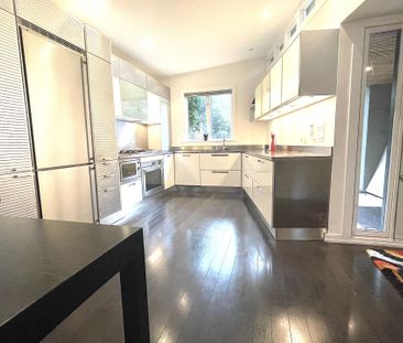 For Lease - 27 Lewis Street Unit# Coach, Toronto, Ontario - Photo 6