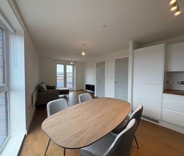 Deansgate Gardens, BL1 - Photo 3
