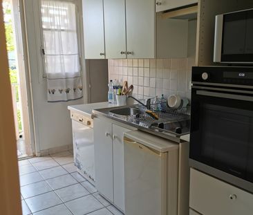 Location Appartement 3 pièces 59m² AIX EN PROVENCE 80ème - Photo 3