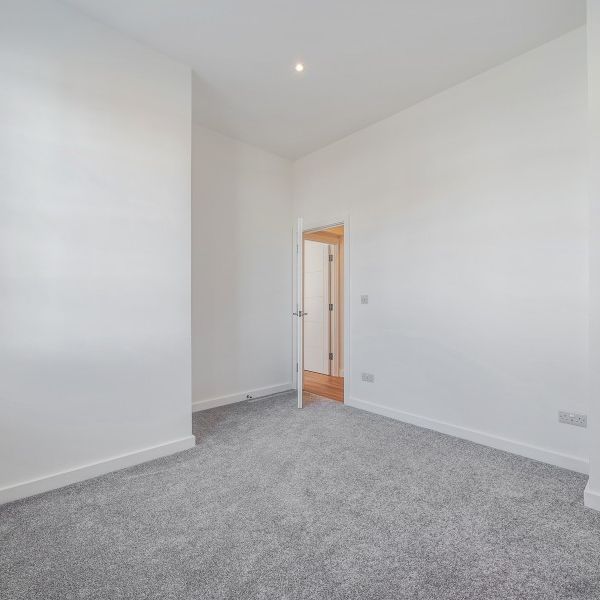 1 Church Path, Woking - 1 bedroomProperty for lettings - Seymours - Photo 1