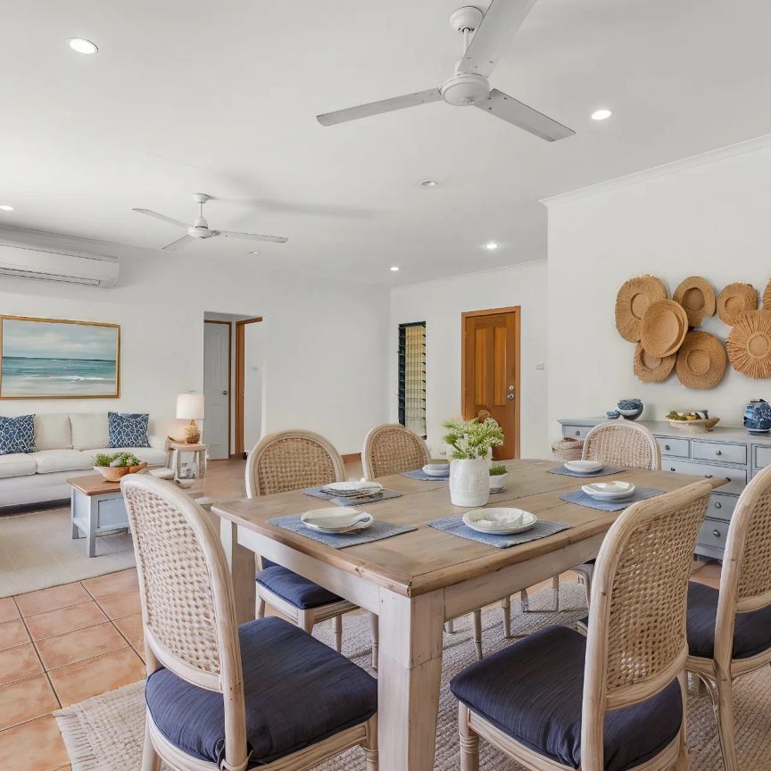 Available until mid January 2026 - Photo 1