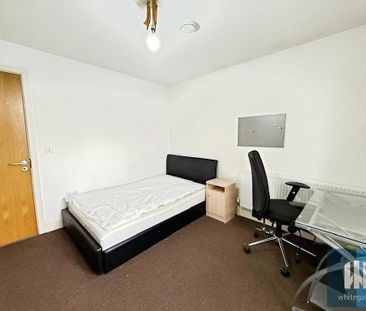 1 bedroom in a house share to rent - Photo 3