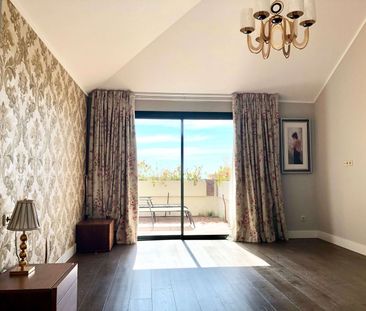 Penthouse in Benahavís - Photo 1