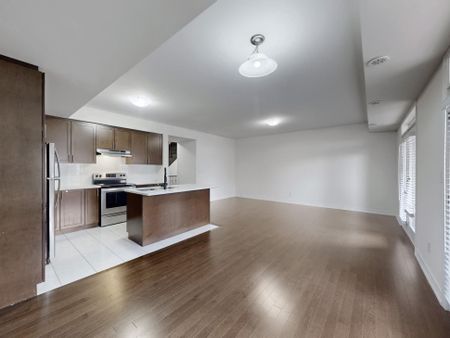 For Lease - 20 John Rudkin Lane, Markham, Ontario - Photo 4