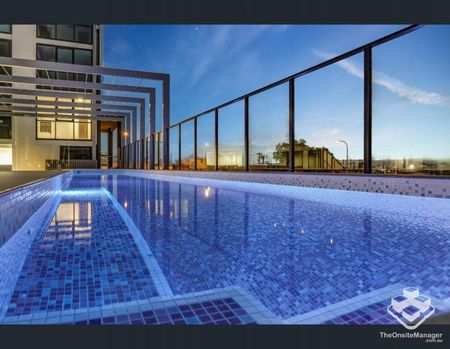 Luxury 2-bedroom 2-bathroom 1-carpark apartment. - Photo 5