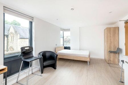 Studio to rent - Photo 5
