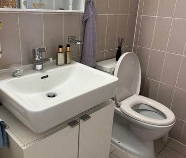 2-room apartment on the 2nd floor of a building in Lausanne - Photo 6