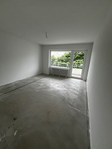 Gemütliche 4-Zimmer-Wohnung mit zwei Loggien // 3.OG rechts - Foto 2