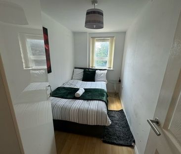 2 Bed Flat, Middlewood Street, M5 - Photo 3