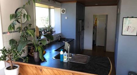 Large, warm 3 bedroom home, Hoon Hay - Photo 4