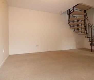 1 bedroom semi-detached house to rent - Photo 2