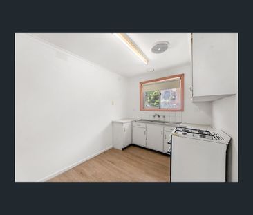2/1 Cyprus Avenue, Nunawading, Vic 3131 - Photo 6