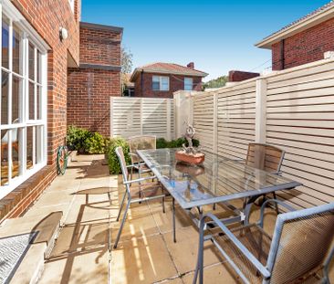 9/16 Victoria Street, Brighton VIC 3186 - Townhouse For Rent | Domain - Photo 3