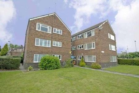 Station Parade, Denham Green, UB9 - Photo 3