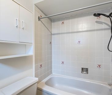 For Lease - 665 Dinsmore Court, Mississauga, Ontario - Photo 1