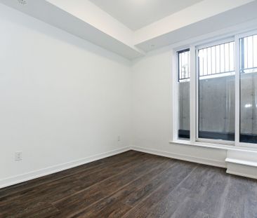 For Lease - 6 Steckley House Lane Unit# Th 309, Richmond Hill, Ontario - Photo 4