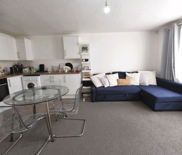 2 bedroom Flat in Calverley Ln, Leeds - Photo 5