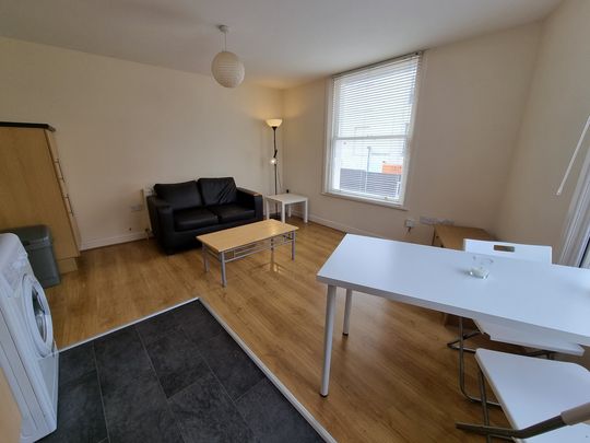 1 Bed Student Accommodation - Photo 1