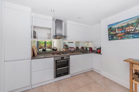 4 Bed Maisonette, Agar Grove, NW1 - Photo 5