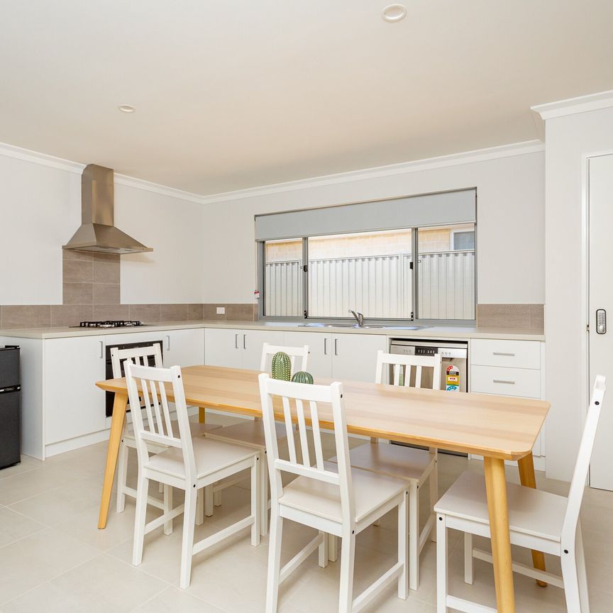 Madora Bay - Photo 1