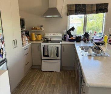 4 Bedroom Townhouse - Great Location - Photo 1