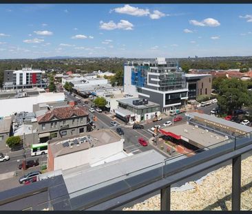 Modern Luxury in the Heart of Heidelberg - Photo 6