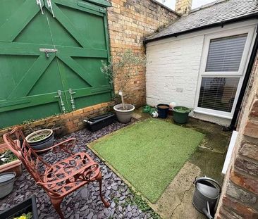 Trinity Road, Scarborough, YO11 - Photo 6