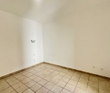 Location Appartement P3 avec garage 2 Chambres Bessan - Photo 6