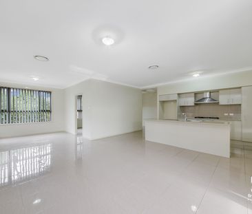 4 Bedroom Beauty + Separate Media Room - Photo 1