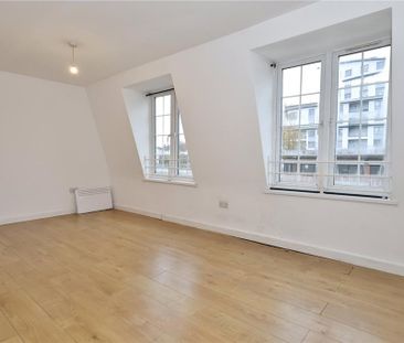 2 bedroom penthouse to rent - Photo 1