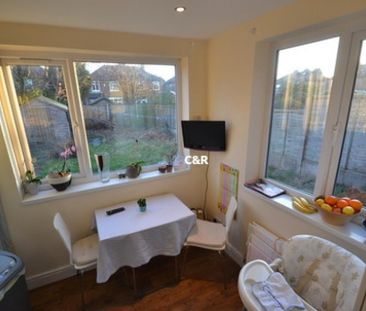 4 bedroom semi-detached house to rent - Photo 5