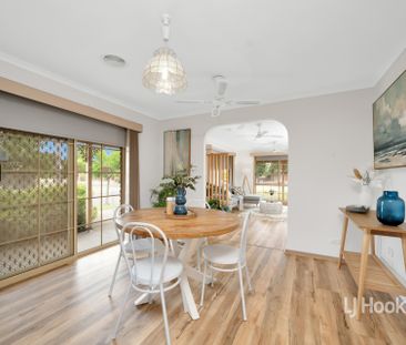 15 Cassowary Avenue, Werribee VIC, Belconnen - Photo 2