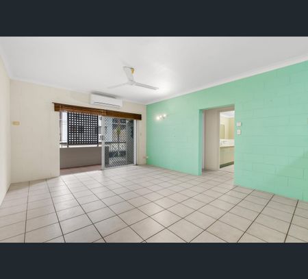 3/67 Digger Street, Cairns North, Qld 4870 - Photo 3