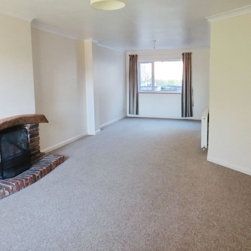 Leaders Way, Newmarket - Photo 1