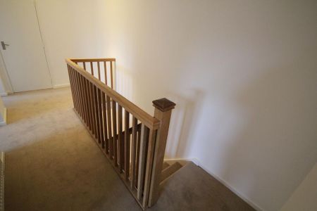 3 bedroom flat to rent - Photo 5