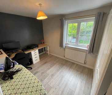 3 bedroom coach house to rent - Photo 3