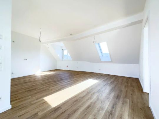 Neubauwohnung barrierefrei mit Fahrstuhl im Zentrum - Photo 1