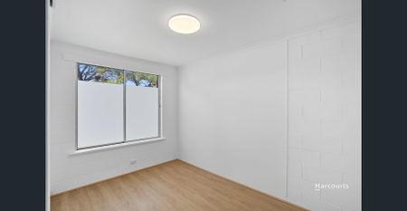 Modern, Fully Renovated Ground-Floor Unit - Steps from Bellerive Beach - Photo 3