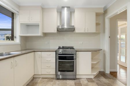 Spacious, updated 3-Bedroom home ready to move into now! - Photo 3