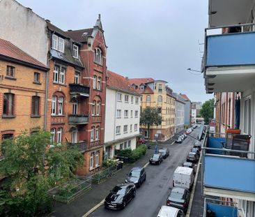 1 Zimmer für STUDENTEN- BERUFSTÄTIGE in 3er WG Sofort frei! Komplet... - Foto 1