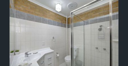 Modern Coastal Living in Bargara 2-Bedroom Fully Furnished Unit - Photo 3