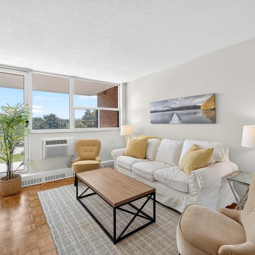 For Lease - 3501 Glen Erin Drive Unit# 407, Mississauga, Ontario - Photo 1