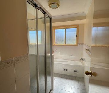 Tidy 2 bedroom Duplex South - Photo 4