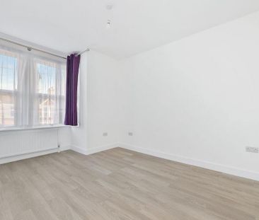 5 bedroom semi-detached house to rent - Photo 3