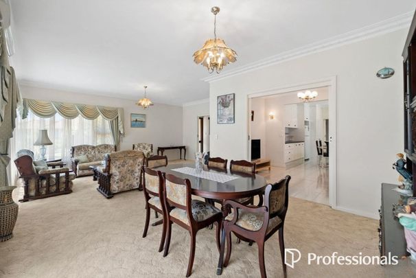 Spacious 4-Bedroom Family home in Prime McKinnon Zone - Photo 1