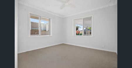 Charming Dianella Renovation - Photo 3